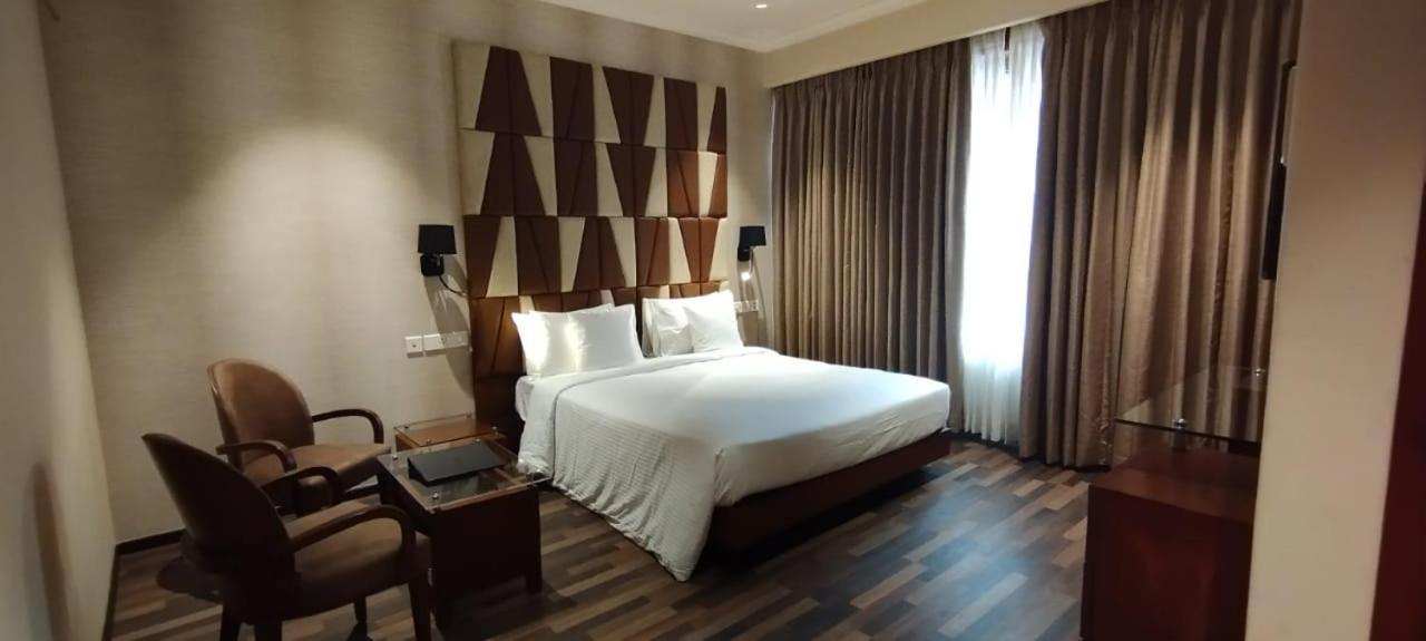 Adiva Residency Beacon, Grant Road, Mumbai Ξενοδοχείο Εξωτερικό φωτογραφία